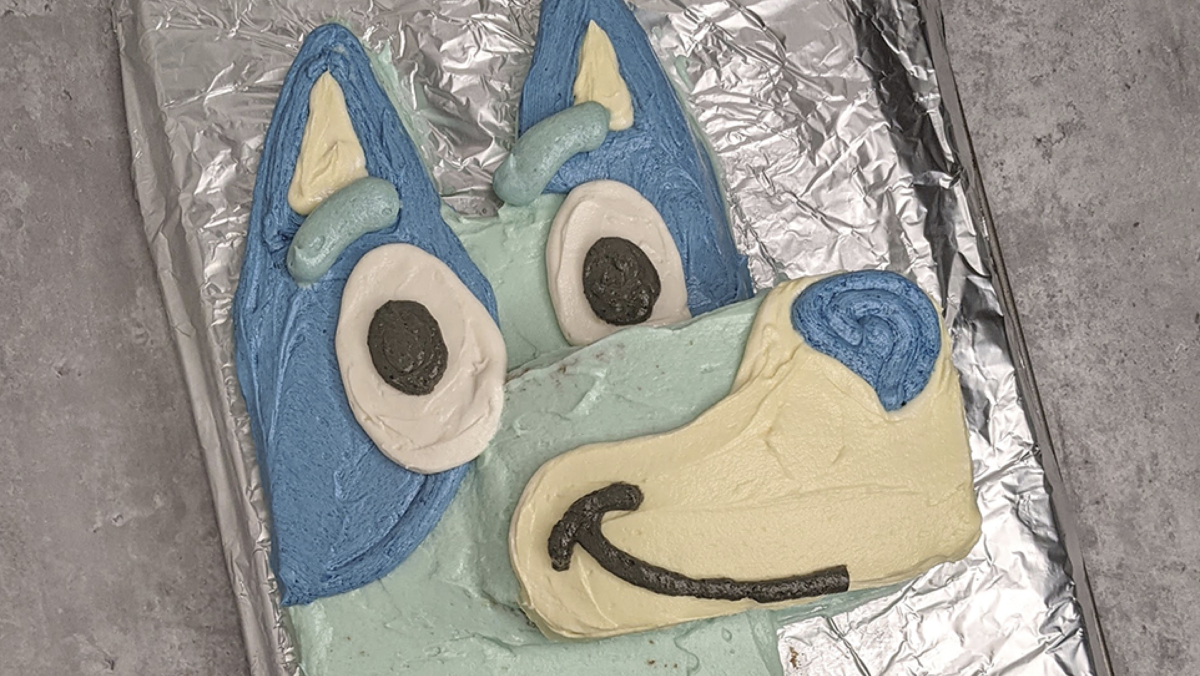 How to Make a 'Bluey'-Inspired Cake in 5 Steps (It's That Easy)