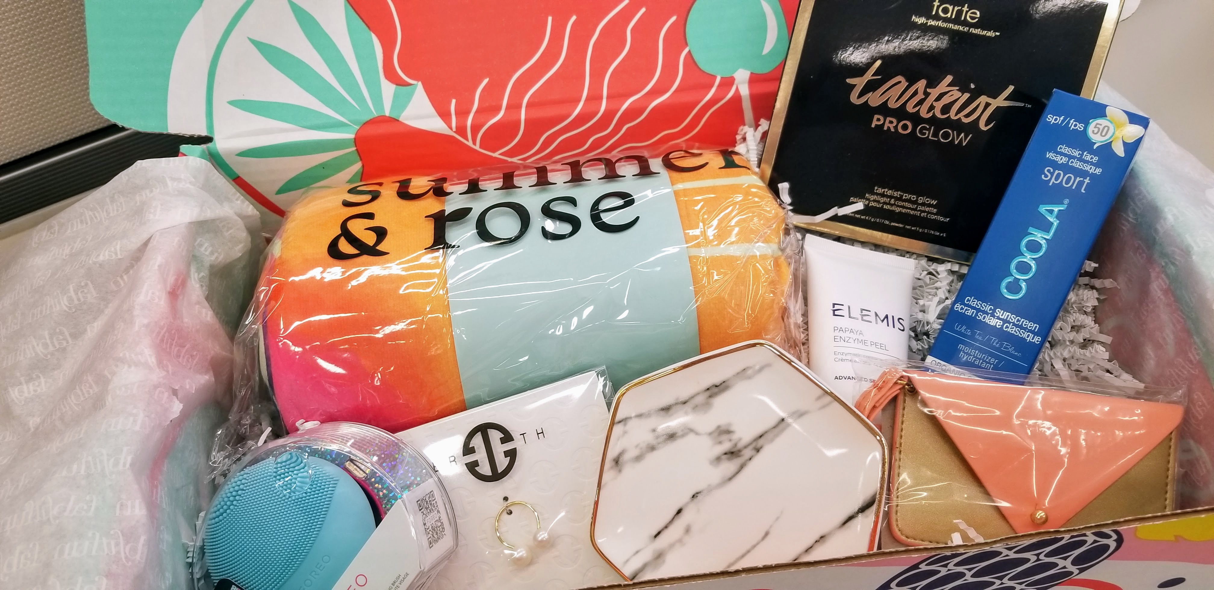 What's inside Fab Fit Fun's Summer 2018 box
