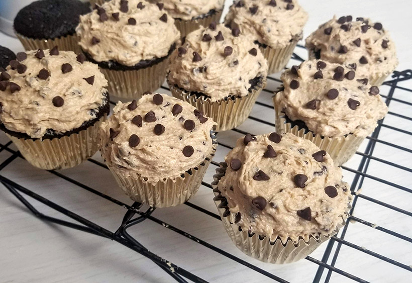 Easy chocolate chip cookie dough frosting recipe