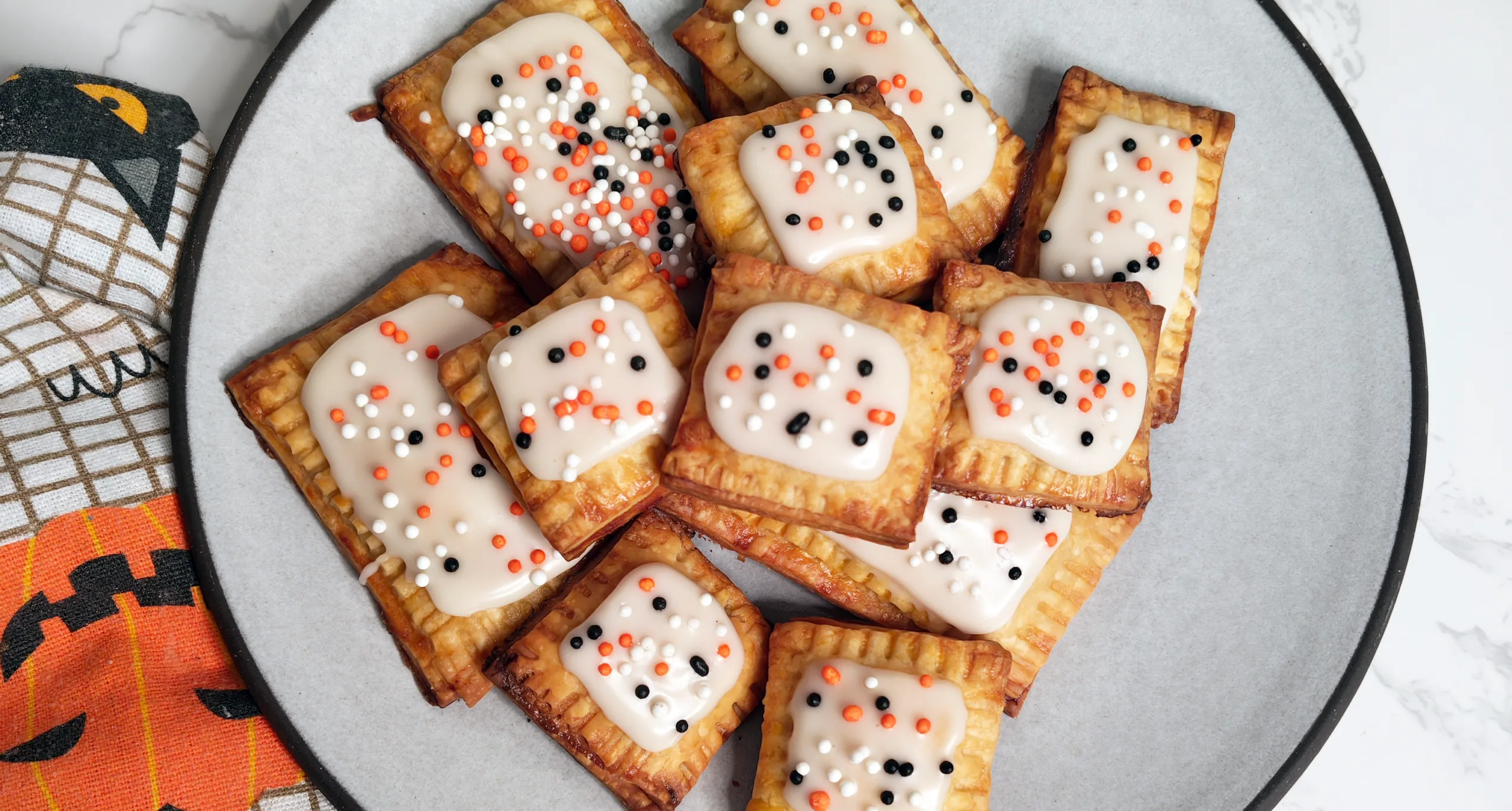 pumpkin pie tiny tarts on platter